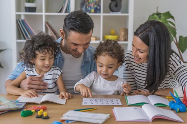 Vantagens e Dificuldades da Educação Domiciliar O Que Você Precisa Saber